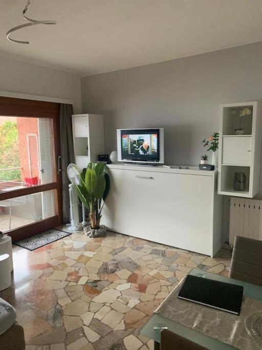 Ferienwohnung Studio Belvedere Brezzo Екстер'єр фото